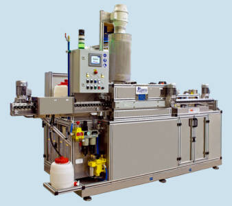 Kolbenwaschanlage - zum Waschen und Trocknen von Kolbenstangen - Gesamtansicht Kolbenwaschanlage - zum Waschen und Trocknen von Kolbenstangen