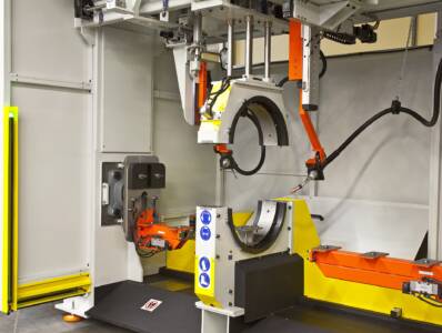 Automatische Schweißmaschine für COA-Abgassysteme Automatische Schweißmaschine für COA-Abgassysteme